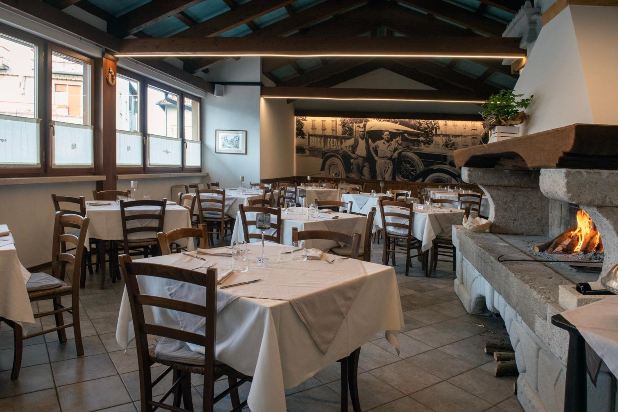 Albergo Alla Cesa Feltre Exterior foto